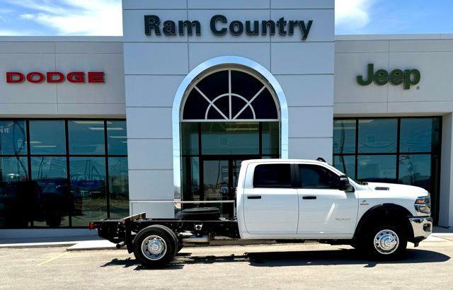2025 RAM Ram 3500 Chassis Cab RAM 3500 BIG HORN CREW CAB CHASSIS 4X4 60 CA