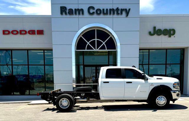 2025 RAM 3500 Chassis RAM 3500 BIG HORN CREW CAB CHASSIS 4X4 60 CA