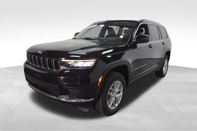 2025 Jeep Grand Cherokee GRAND CHEROKEE L LAREDO X 4X4