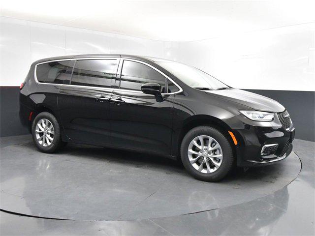 2025 Chrysler Pacifica PACIFICA SELECT AWD