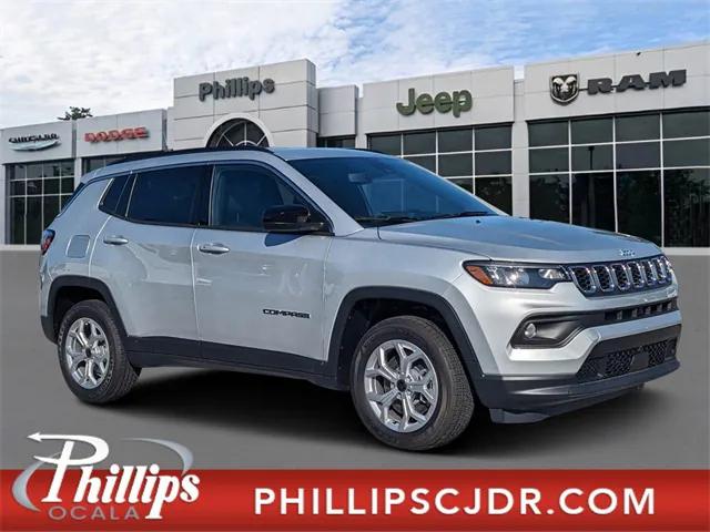 2025 Jeep Compass COMPASS LATITUDE 4X4