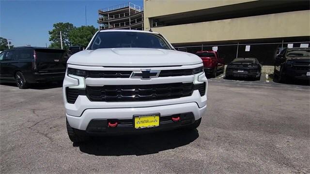 2022 Chevrolet Silverado 1500 4WD Crew Cab Short Bed RST