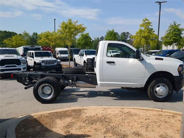 2024 RAM Ram 3500 Chassis Cab RAM 3500 TRADESMAN CHASSIS REGULAR CAB 4X2 60 CA