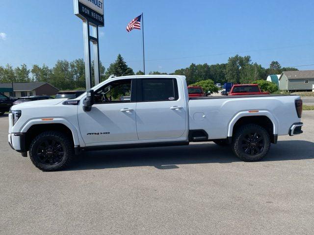 2025 GMC Sierra 2500HD 4WD Crew Cab Standard Bed AT4