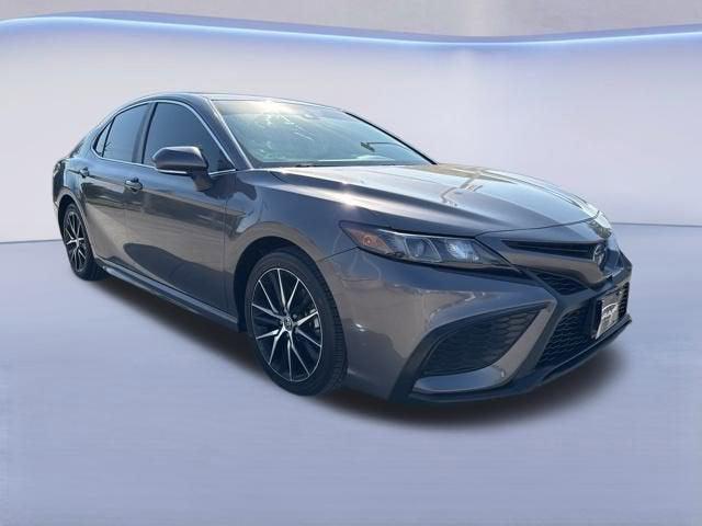 2022 Toyota Camry SE Hybrid 2022 Toyota Camry SE Hybrid