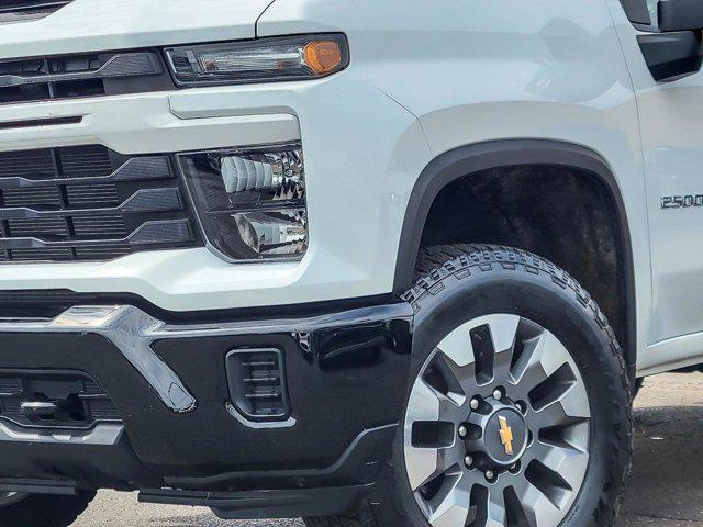 2024 Chevrolet Silverado 2500HD 4WD Double Cab Standard Bed Custom