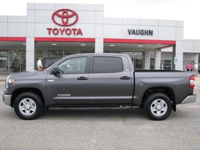 2018 Toyota Tundra SR5 5.7L V8