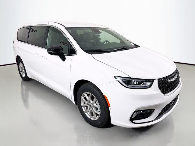 2025 Chrysler Pacifica PACIFICA SELECT