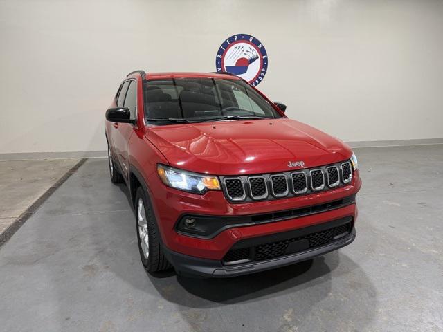 2023 Jeep Compass Latitude Lux FWD