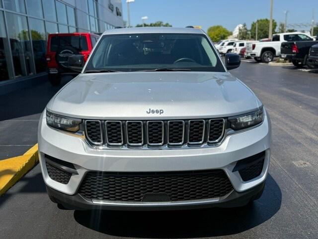 2022 Jeep Grand Cherokee Laredo 4x4