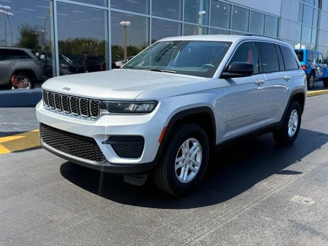 2022 Jeep Grand Cherokee Laredo 4x4
