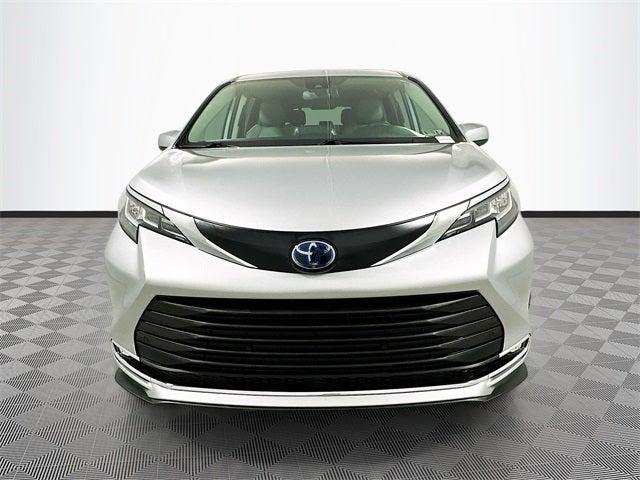 2022 Toyota Sienna XLE