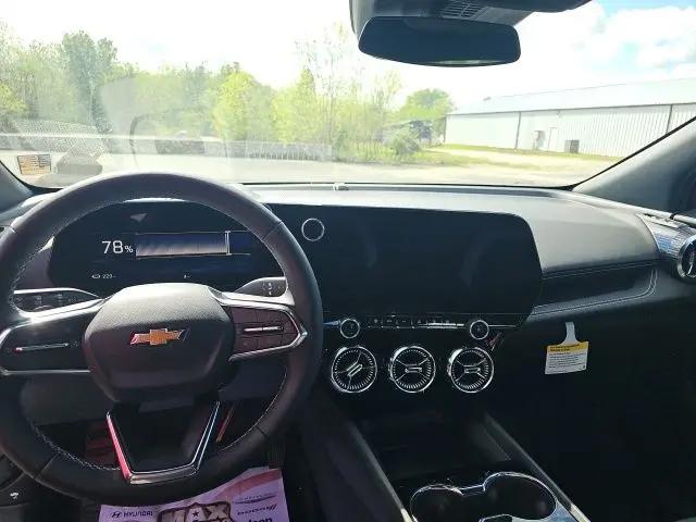 2025 Chevrolet V Blazer eAWD LT