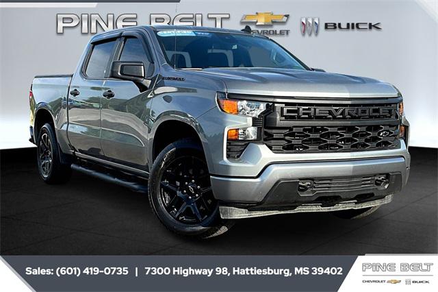 2023 Chevrolet Silverado 1500 4WD Crew Cab Short Bed Custom
