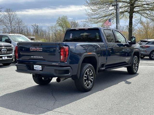 2022 GMC Sierra 2500HD 4WD Crew Cab Standard Bed AT4