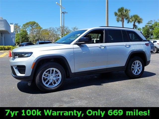 2025 Jeep Grand Cherokee Laredo X 4x4