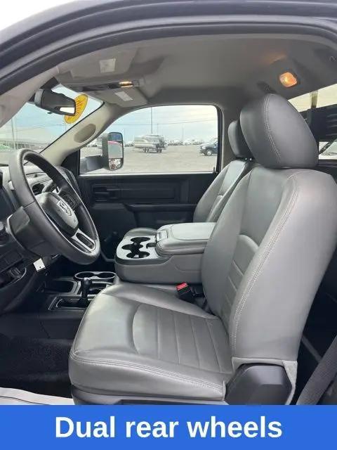 2016 Ram 3500 Tradesman/SLT