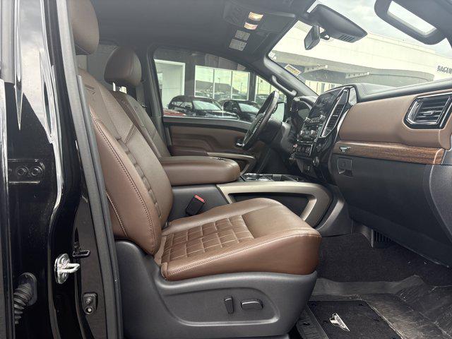 2023 Nissan Titan Crew Cab Platinum Reserve 4x4