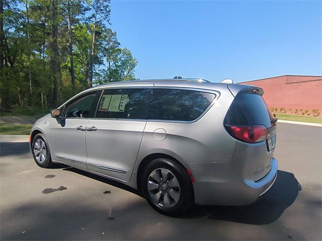 2017 Chrysler Pacifica Hybrid Platinum
