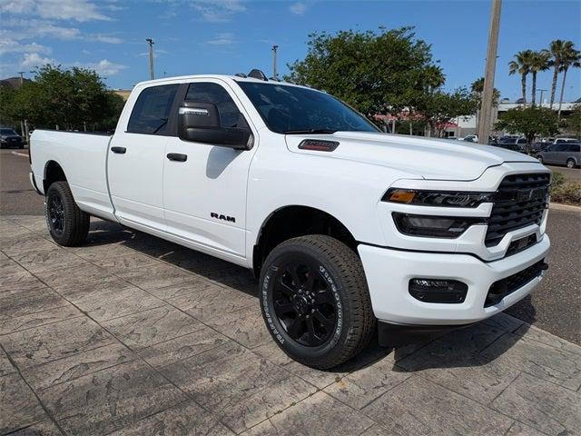2025 RAM Ram 3500 RAM 3500 BIG HORN CREW CAB 4X4 8 BOX