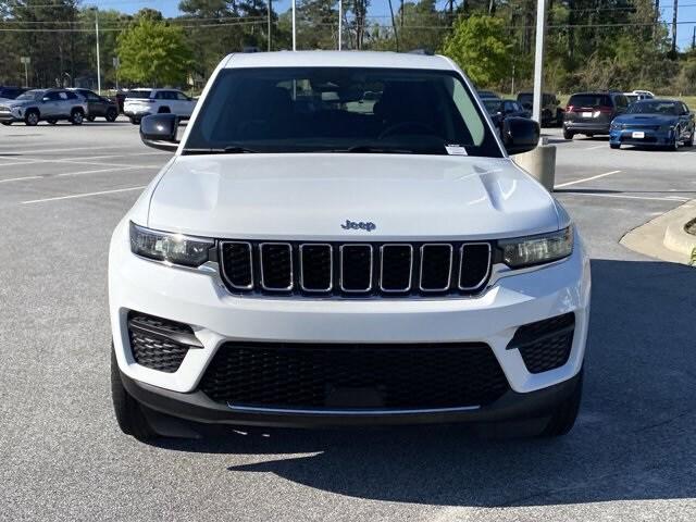 2022 Jeep Grand Cherokee Laredo 4x2