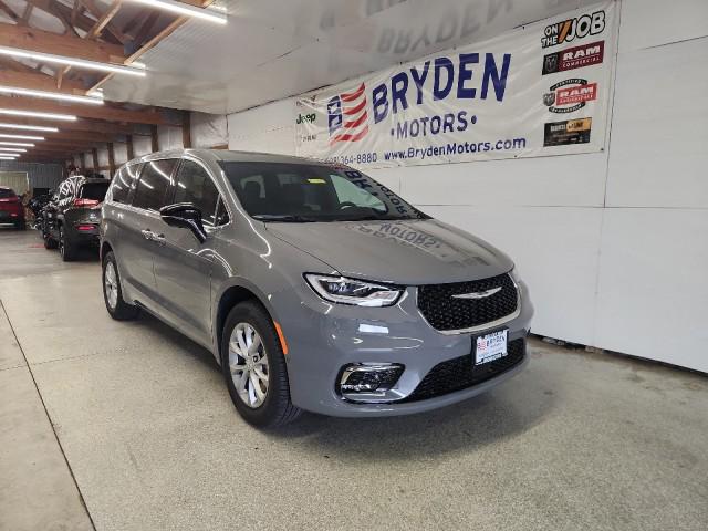 2025 Chrysler Pacifica PACIFICA SELECT AWD