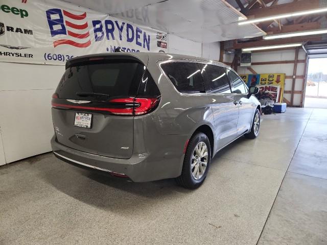 2025 Chrysler Pacifica PACIFICA SELECT AWD