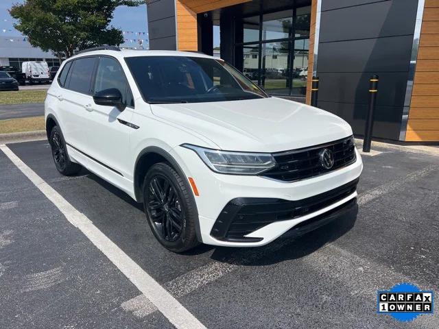2022 Volkswagen Tiguan 2.0T SE R-Line Black