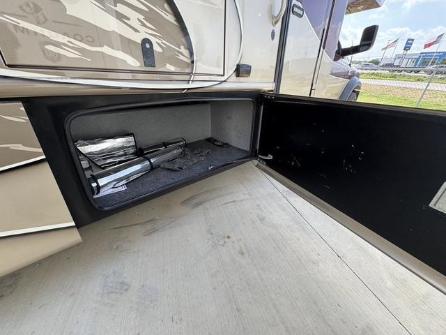 2017 Ram 5500 Tradesman/SLT