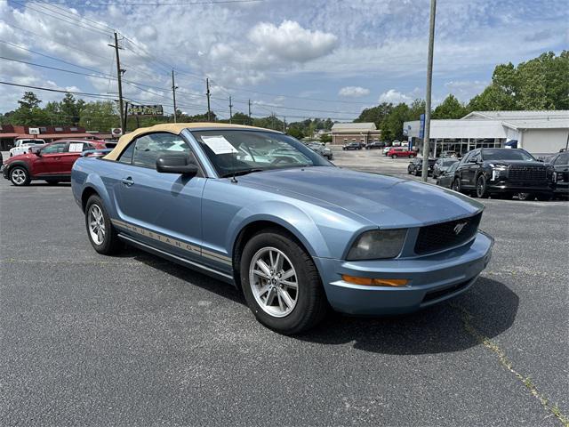 2005 Ford Mustang V6