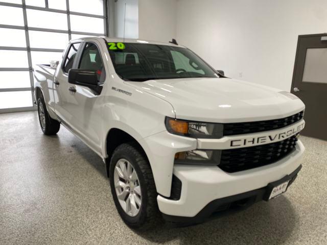 2020 Chevrolet Silverado 1500 4WD Double Cab Standard Bed Custom
