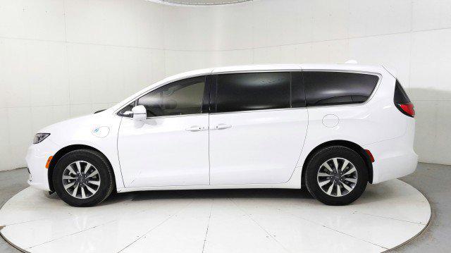 2022 Chrysler Pacifica Hybrid Touring L
