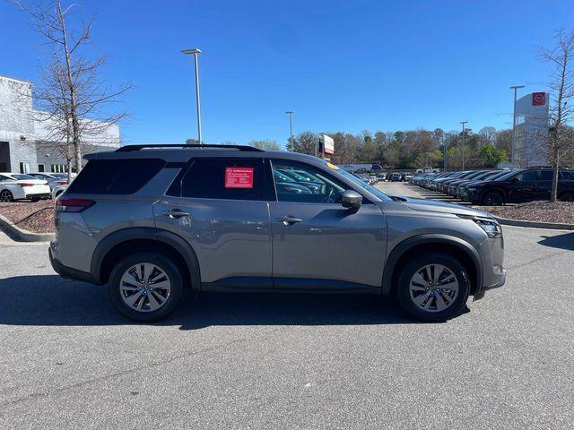 2024 Nissan Pathfinder SV FWD