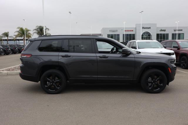 2025 Jeep Grand Cherokee L GRAND CHEROKEE L ALTITUDE 4X2
