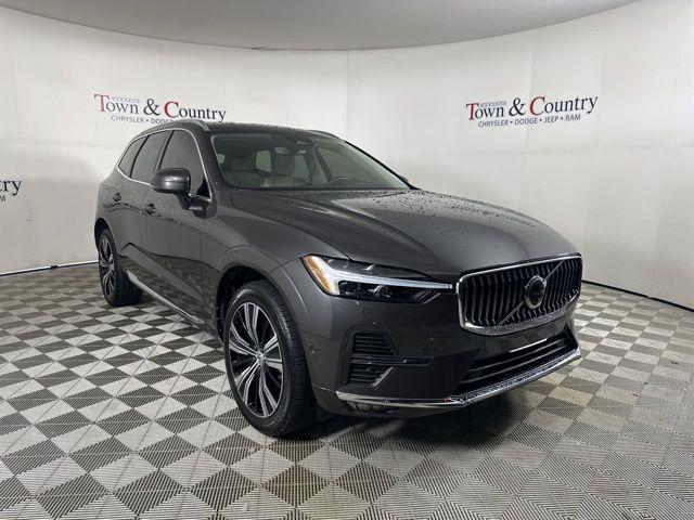 2023 Volvo XC60 B5 Plus Bright Theme