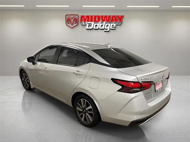2021 Nissan Versa SV Xtronic CVT