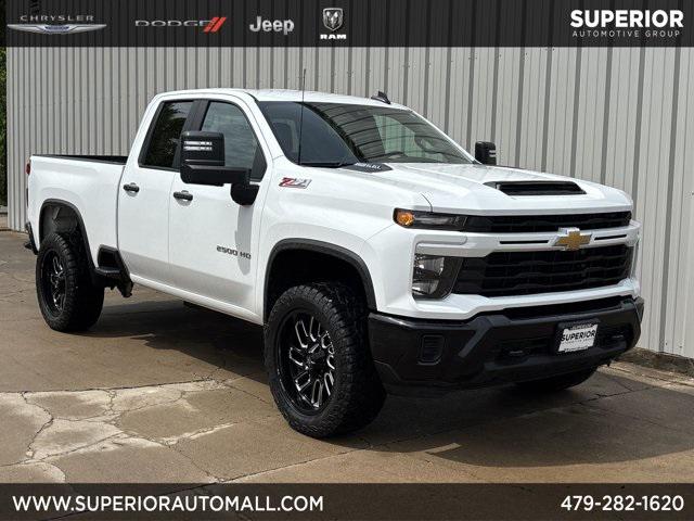 2024 Chevrolet Silverado 2500HD 4WD Double Cab Standard Bed Custom