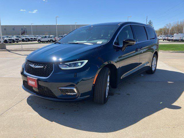 2025 Chrysler Pacifica PACIFICA SELECT