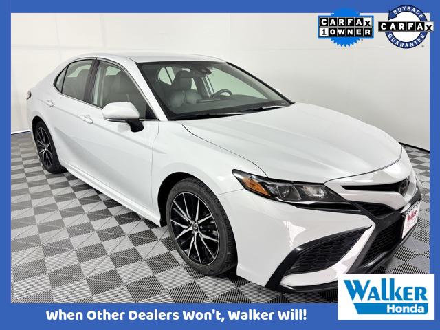 2023 Toyota Camry SE Nightshade Edition