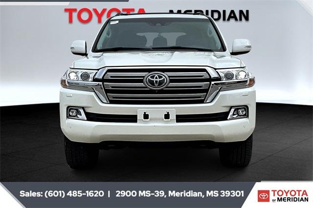 2017 Toyota Land Cruiser V8
