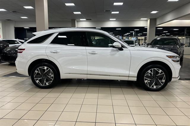 2026 Genesis GV70 Standard