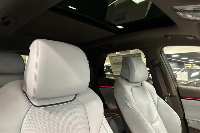 2026 Genesis GV70 Standard