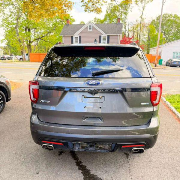 2016 Ford Explorer Sport