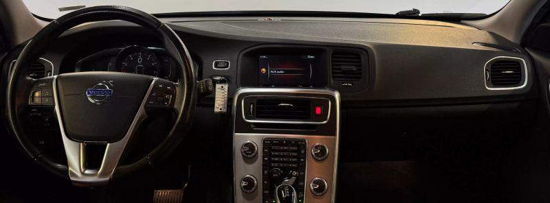 2017 Volvo V60 Cross Country T5
