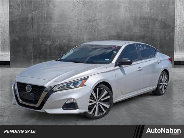 2022 Nissan Altima SR FWD