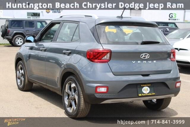 2025 Hyundai Venue SEL