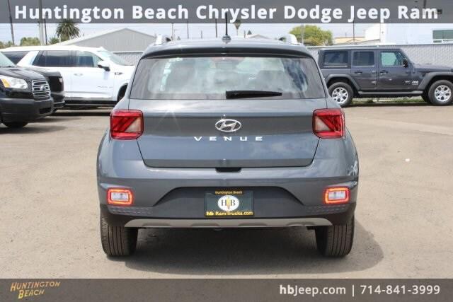 2025 Hyundai Venue SEL