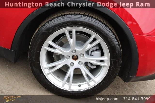 2022 Tesla Model Y Long Range Dual Motor All-Wheel Drive