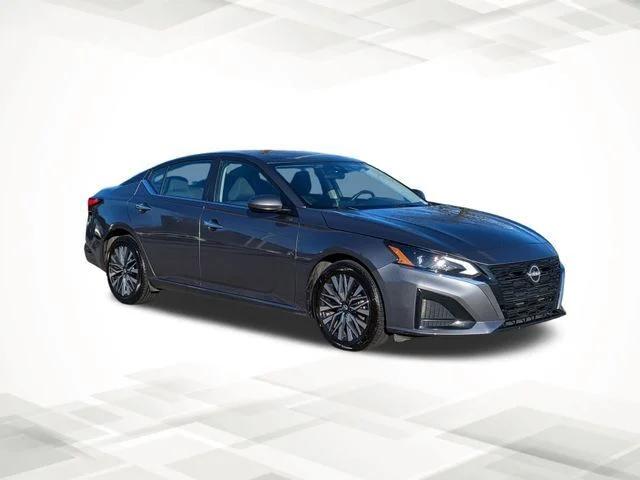 2023 Nissan Altima SV FWD