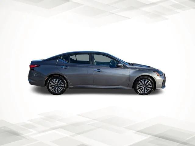2023 Nissan Altima SV FWD